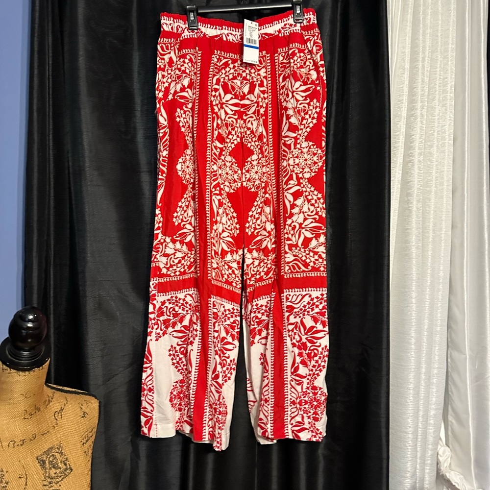 Karen Kane Red and White Wide Leg Pants with Floral Paisley Design XL